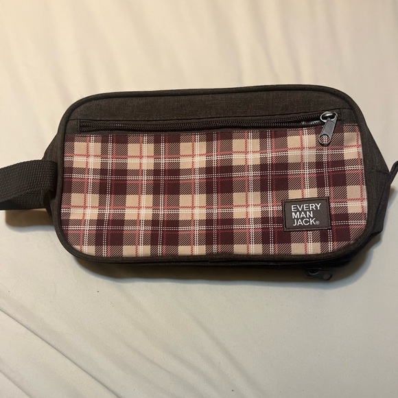Every Man’s Jack Travel Bag - Picture 1 of 7